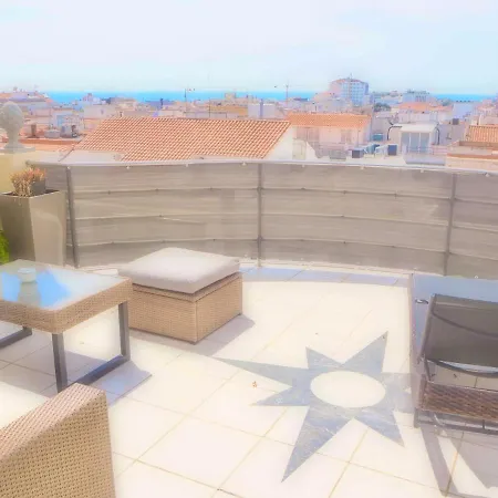 Privat Liberty Hotel 2*