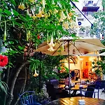 Privat Liberty Hotel 2*
