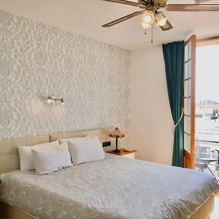 Privat Liberty 2* סיטגס