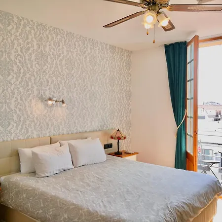 Privat Liberty 2* Сиджес