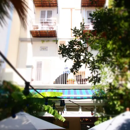 Privat Liberty Hotel 2*