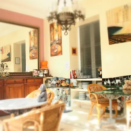 Privat Liberty מלון 2*